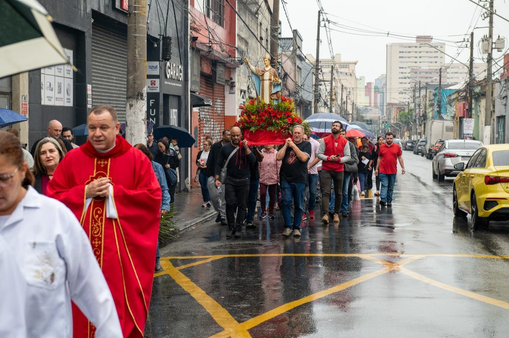 Três paróquias de Região Sé festejam seus padroeiros - Jornal O São Paulo
