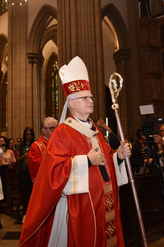 Cardeal Scherer celebra 77 anos de vida com missa em ação de graças na Catedral da Sé