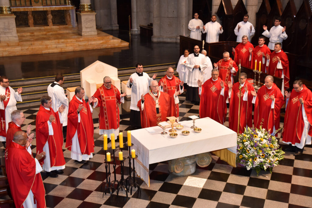 Cardeal Scherer celebra 77 anos de vida com missa em ação de graças na Catedral da Sé - Jornal O São Paulo