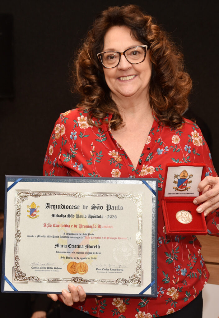 Medalha São Paulo Apóstolo é entregue aos que colaboram com a missão evangelizadora na cidade
