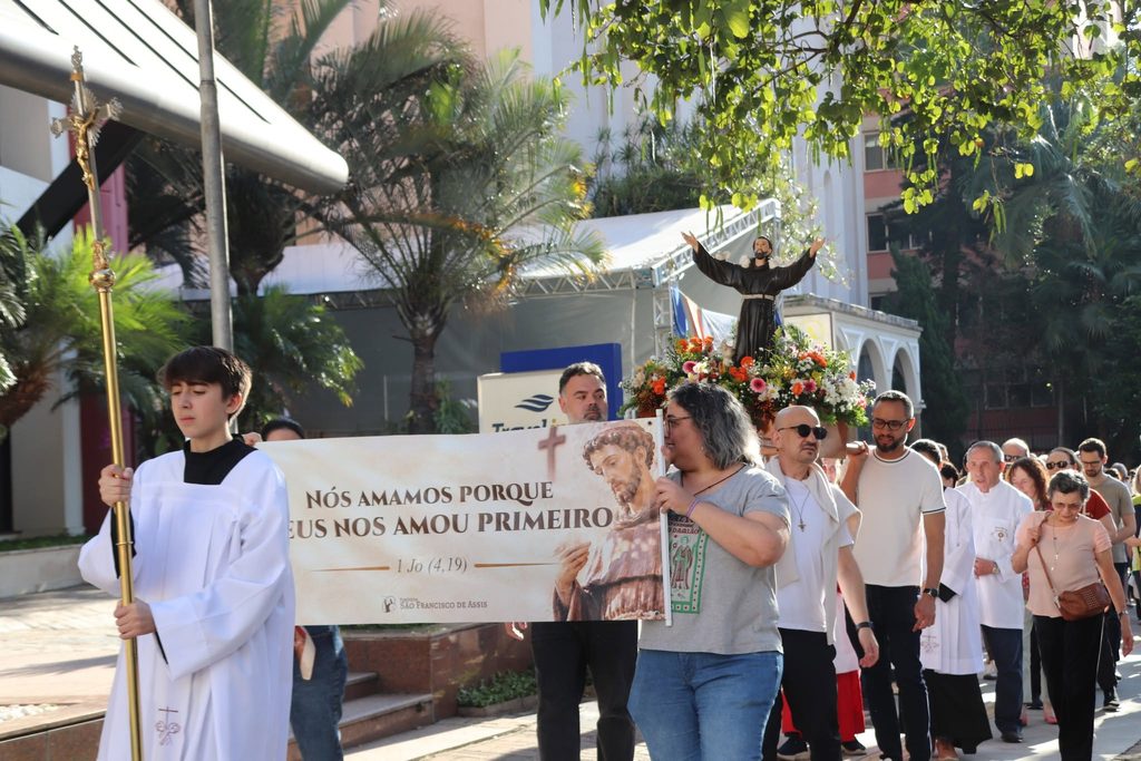 Festas de padroeiros, crismas e formações são destaques na Região Ipiranga - Jornal O São Paulo