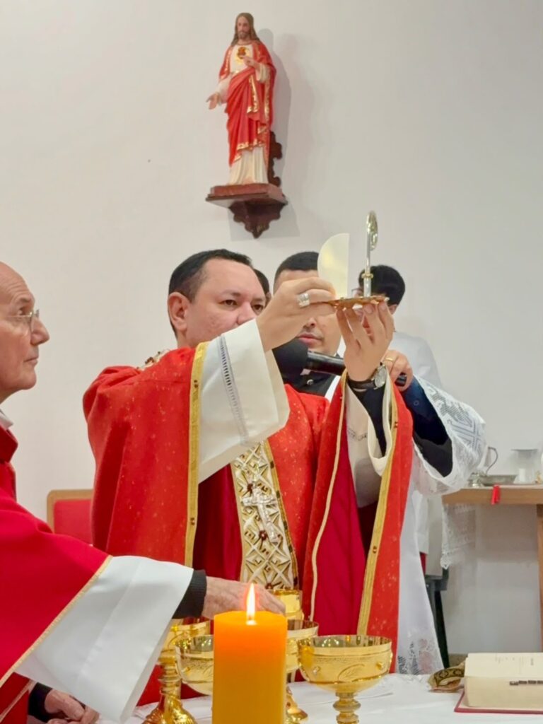 Cardeal Scherer e Dom Cícero presidem missas na festa da Paróquia Santa Cruz - Jornal O São Paulo
