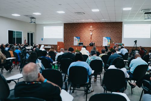 Painel sobre abusos não sexuais convidou a ampliar o olhar para outras formas que podem comprometer dignidade e integridade - Jornal O São Paulo