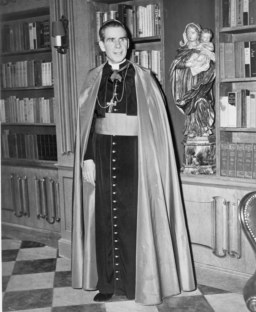 Arcebispo Fulton Sheen será beatificado na quinta-feira, 24 - Jornal O São Paulo