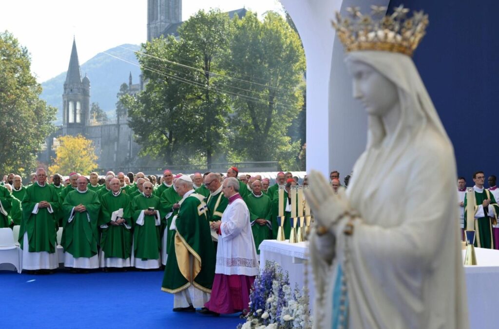 Papa: ‘A Virgem Maria cura os nossos olhares e transfigura os nossos corações’ - Jornal O São Paulo