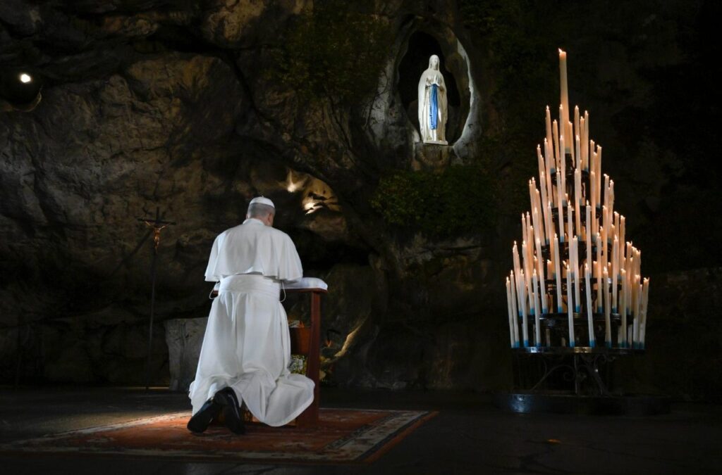A oração do Papa em Lourdes: banir da sociedade todo ódio e violência - Jornal O São Paulo