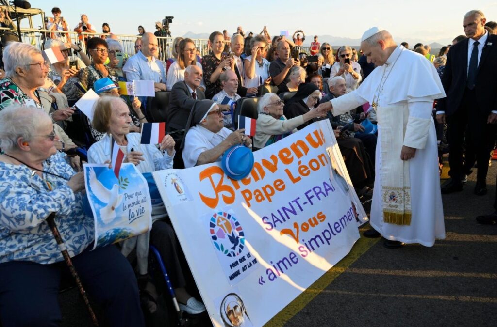 A oração do Papa em Lourdes: banir da sociedade todo ódio e violência - Jornal O São Paulo