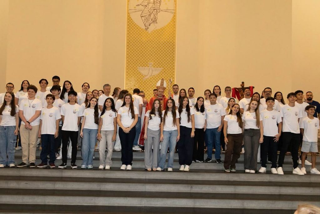 Dom Cícero preside missa com crismas e festas de padroeiros na Região Belém - Jornal O São Paulo