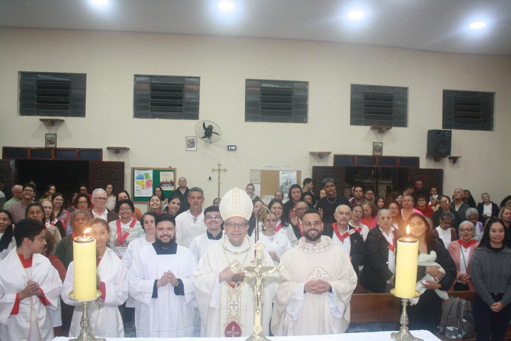 Na Região Lapa, Dom Edilson preside missas com crismas e celebrações de São Francisco - Jornal O São Paulo