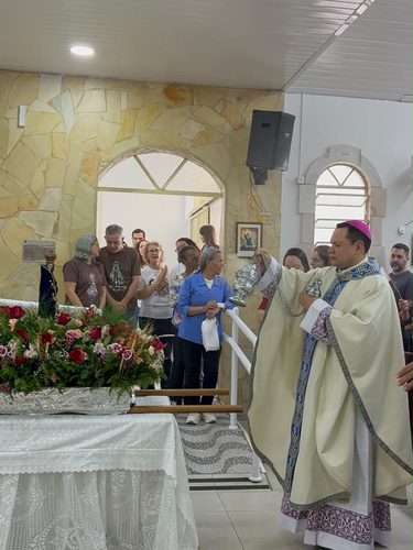 Em paróquias da Região Belém, fiéis celebram a ‘Mãe Aparecida’ e São Benedito