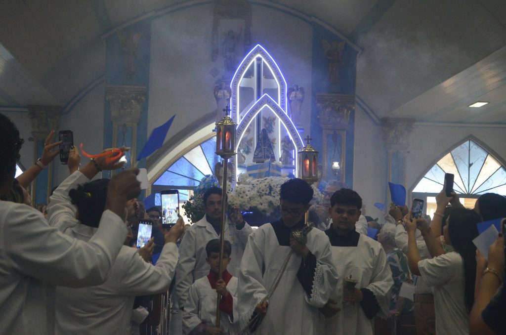 Em paróquias da Região Belém, fiéis celebram a ‘Mãe Aparecida’ e São Benedito - Jornal O São Paulo