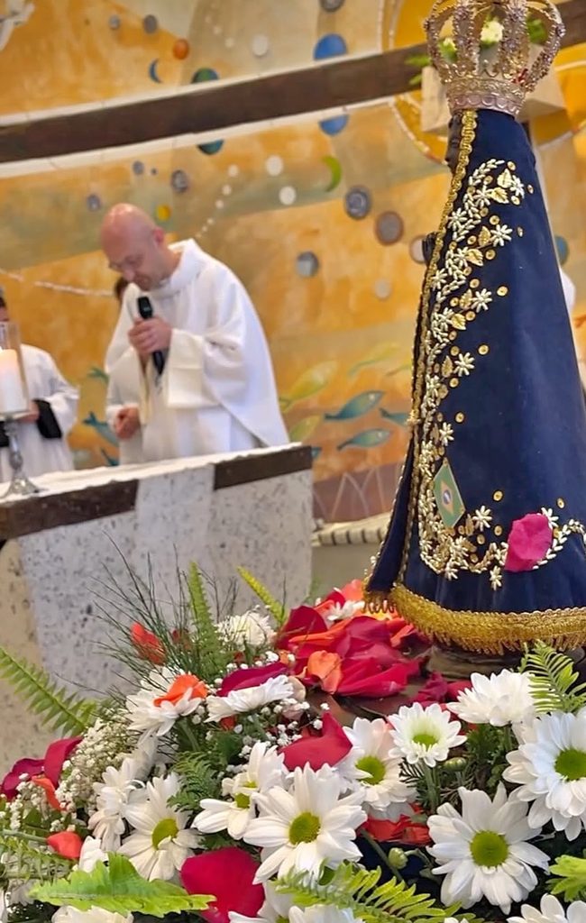 Em paróquias da Região Belém, fiéis celebram a ‘Mãe Aparecida’ e São Benedito - Jornal O São Paulo