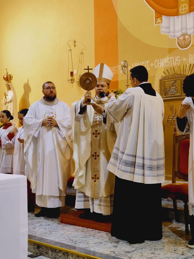 Em paróquias da Região Belém, fiéis celebram a ‘Mãe Aparecida’ e São Benedito - Jornal O São Paulo