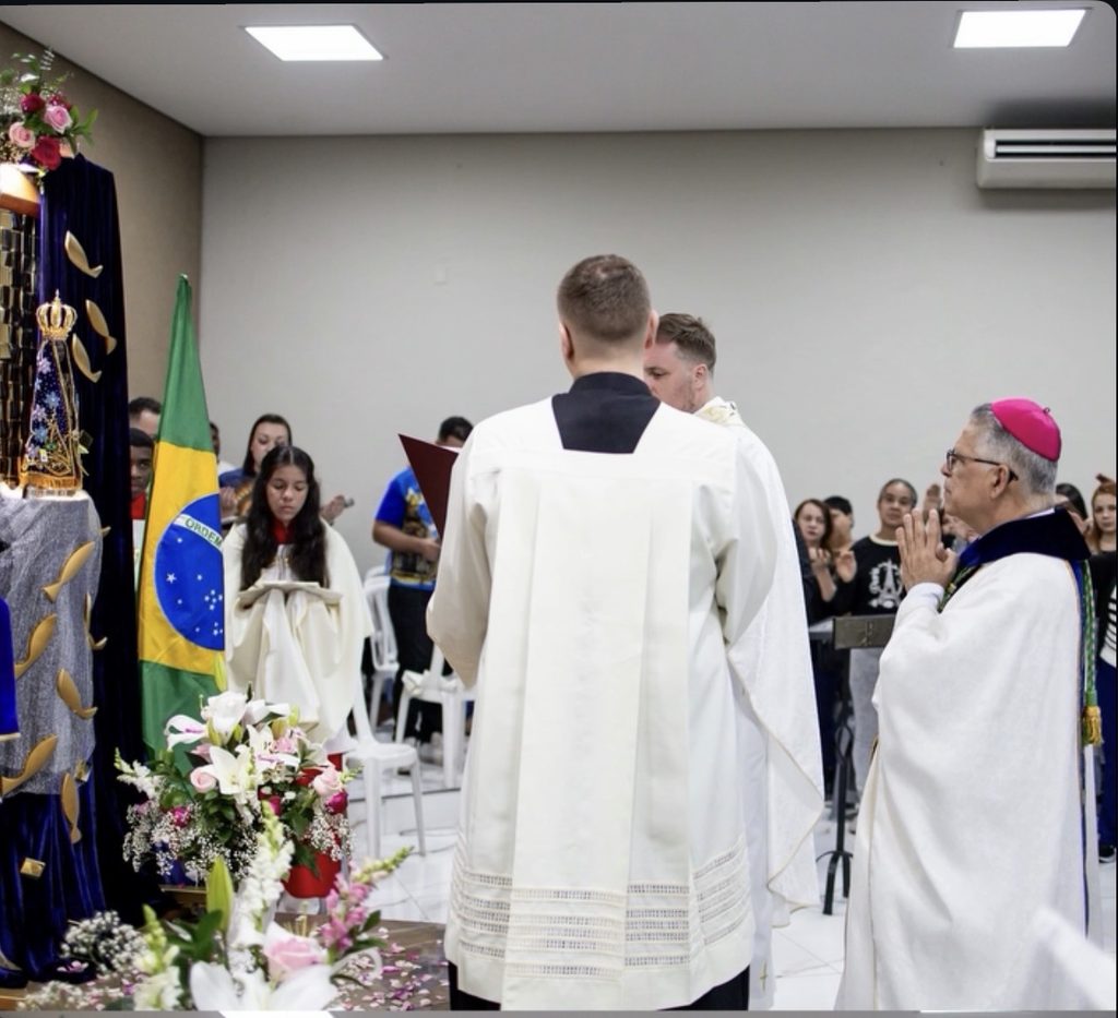 Dom Carlos Silva celebra Nossa Senhora Aparecida em paróquia da Vila Souza - Jornal O São Paulo