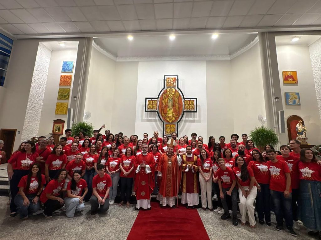 Dom Cícero preside missas com Crisma e no encerramento da Semana da Juventude - Jornal O São Paulo