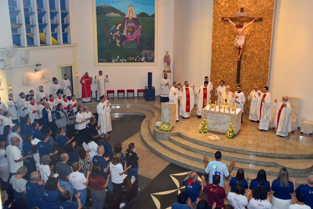 Dom Odilo dedica a igreja matriz da Paróquia Rainha Santa Isabel - Jornal O São Paulo