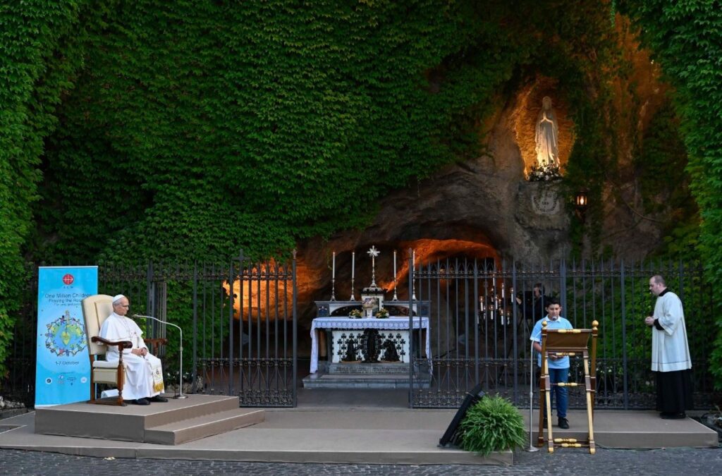 Papa: um milhão de crianças rezam 50 milhões de Ave-Marias pedindo a paz no mundo - Jornal O São Paulo