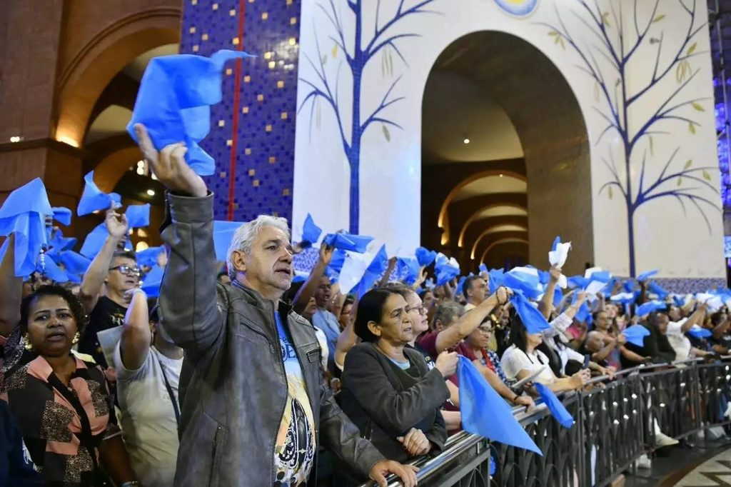 Festa da Padroeira do Brasil reúne 175 mil fiéis no Santuário Nacional de Aparecida - Jornal O São Paulo