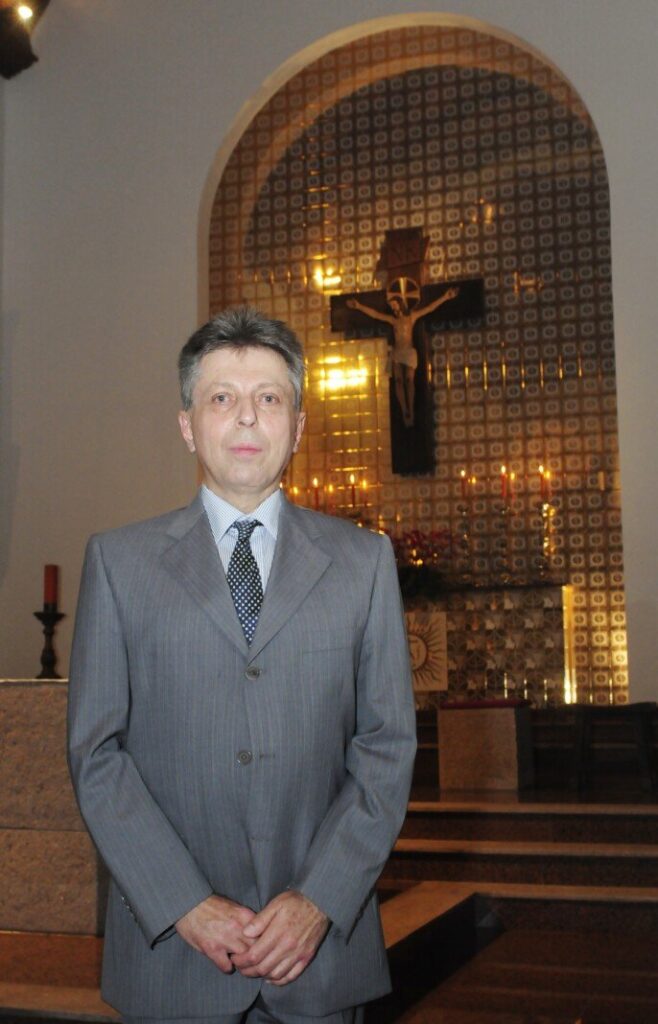 Faculdade de São Bento fará simpósio sobre o legado do artista Cláudio Pastro - Jornal O São Paulo