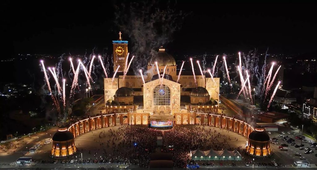 Festa da Padroeira do Brasil reúne 175 mil fiéis no Santuário Nacional de Aparecida - Jornal O São Paulo